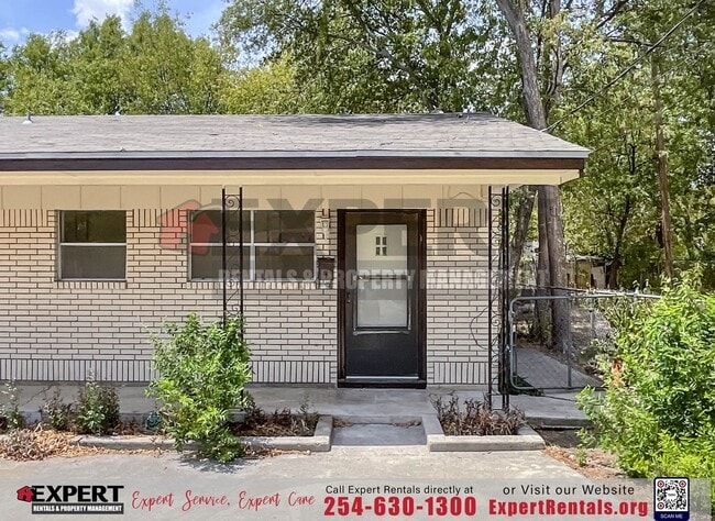Building Photo - 1705 Mulford St