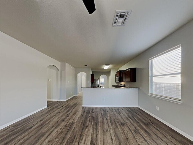 Building Photo - 417 Sapphire Ln