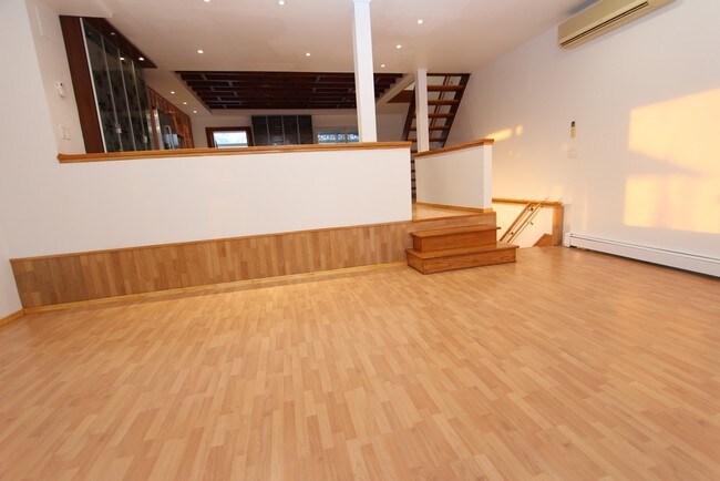 Foto del edificio - 3838 Atlantic Ave