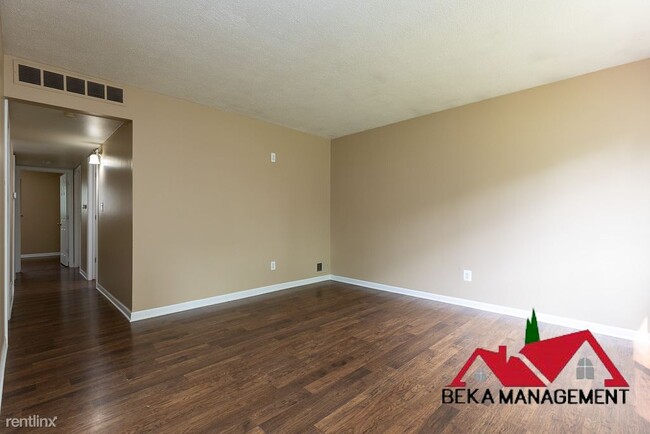 Foto del edificio - 3 br, 1 bath House - 1505 Camden St