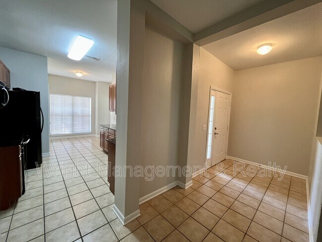 Foto del edificio - 8202 Downpatrick Ct