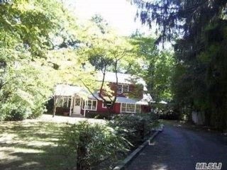 Primary Photo - 6 Knoll Top Rd
