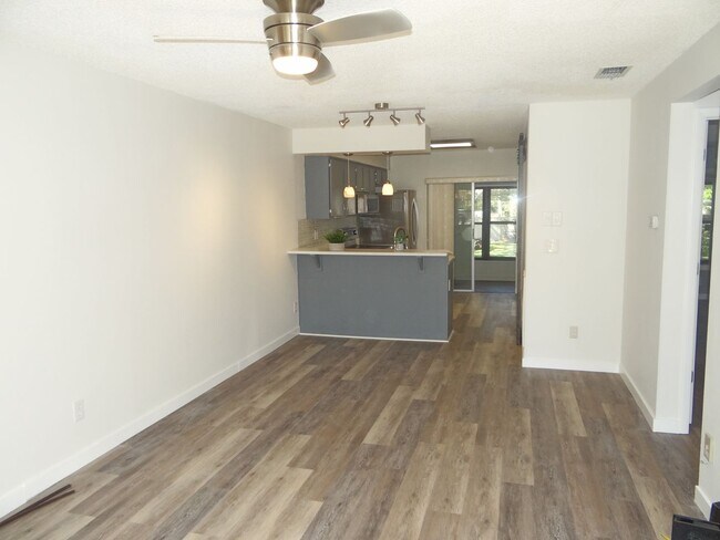 Foto del edificio - 2/2 condo in Dunedin - 55+ community