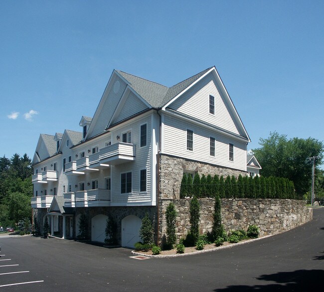 Vista alternativa del edificio 1 - 2 Dearfield Dr