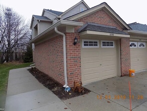 Building Photo - 55198 Westchester Dr