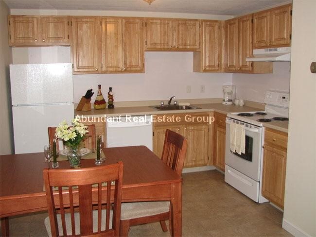 Foto del edificio - 5 Totman Dr