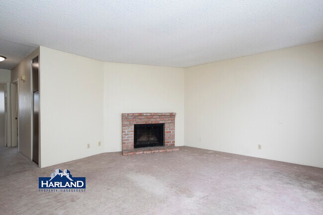 Foto del edificio - 2112-2114 Thomas Avenue - 2114 Unit 3-