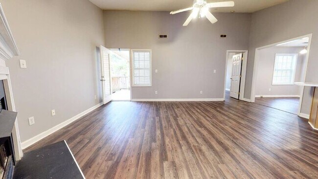 Building Photo - 2201 Mountain Mist Ct