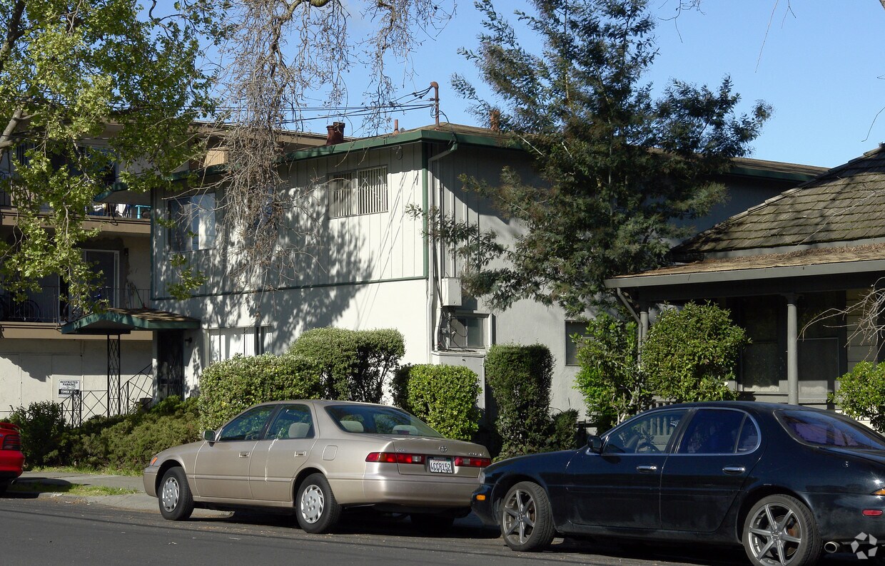 Foto principal - 138 Jackson Ave