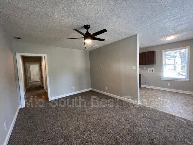 Foto del edificio - 151 N Merton St