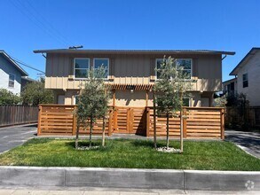 Building Photo - 630 Hollenbeck Ave