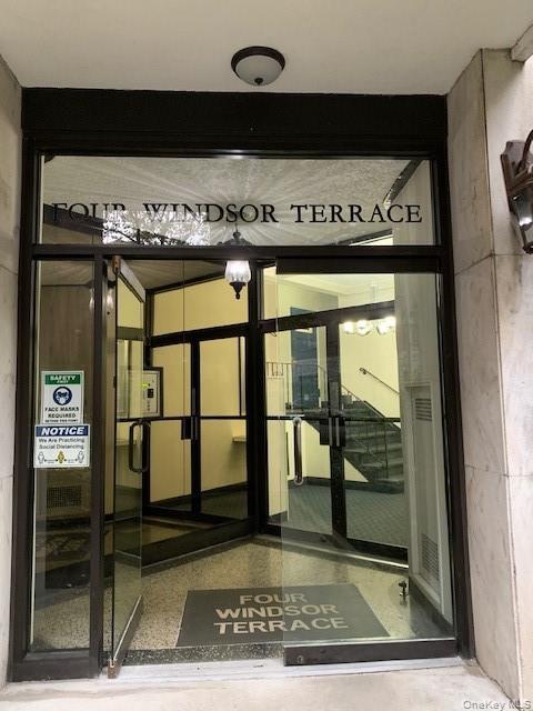 Building Photo - 4 Windsor Terrace