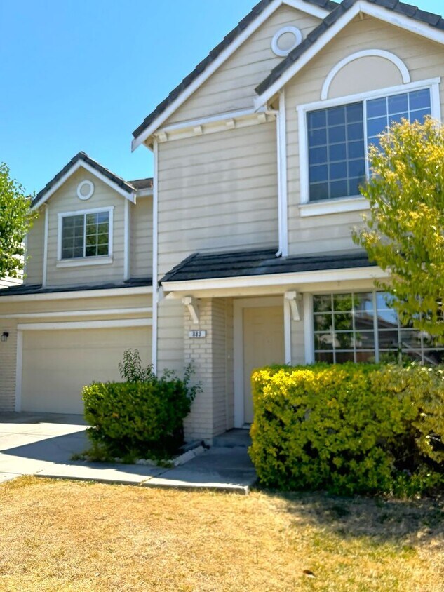 Primary Photo - Charming 2 Story Family Home 3 Beds 2.5 Baths