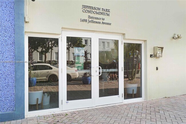 Foto del edificio - 1498 Jefferson Ave