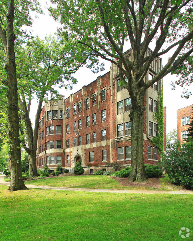 Primary Photo - The Park Place Apartments