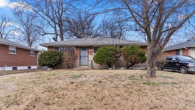 Foto del edificio - Freshly refreshed and move-in ready!