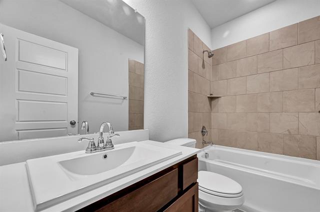Foto del edificio - 102 Peach Orchard Ln