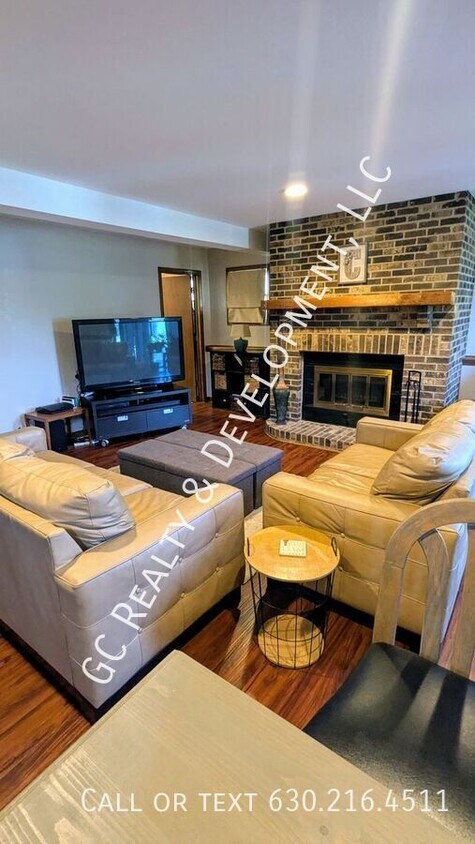 Foto del edificio - 27W181 Jewell Rd