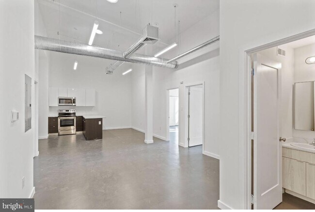 Building Photo - 1710 N 5th St