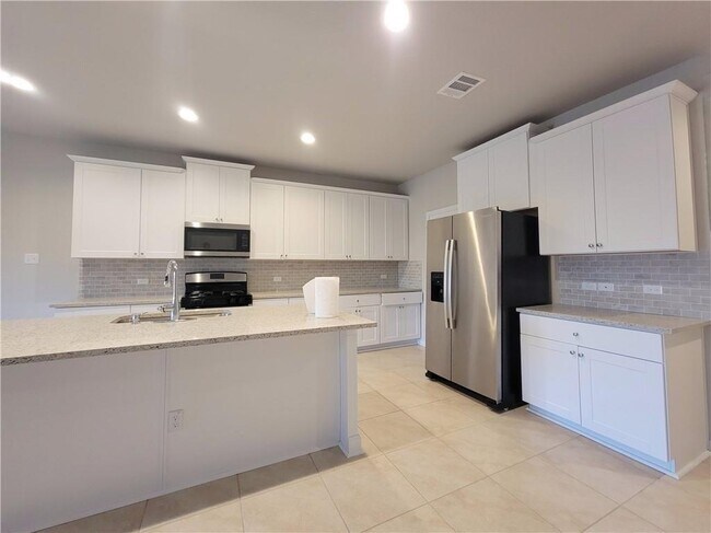 Foto del edificio - 3633 Soft Shore Ln