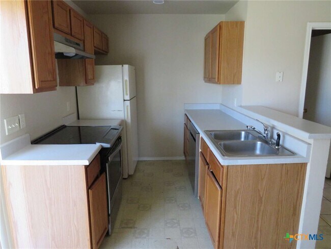 Foto del edificio - 5701 Redstone Dr