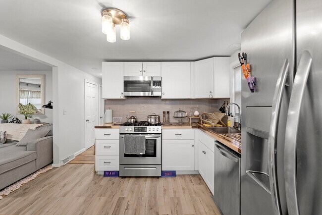 Foto del edificio - 165 Neponset Ave