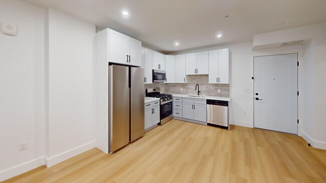 Foto del edificio - 337-339 Johnston Ave