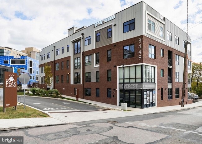 Building Photo - 3449 Scotts Ln