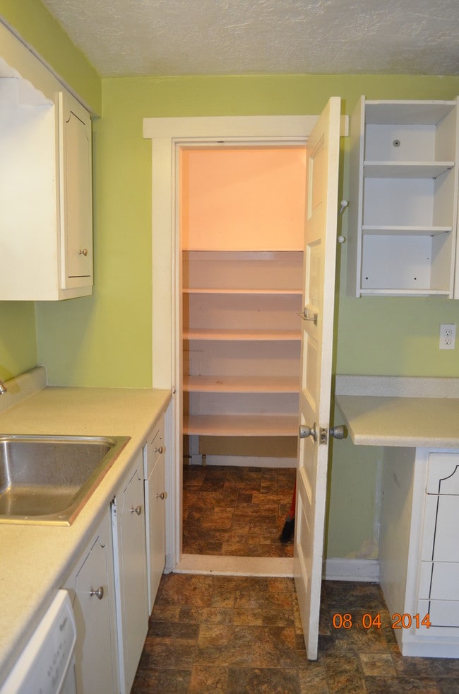 pantry - 67 Transvaal Ave