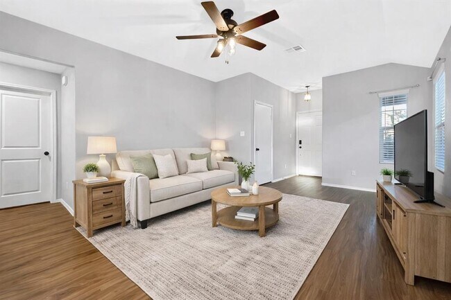 Building Photo - 353 Bronco Billy Dr