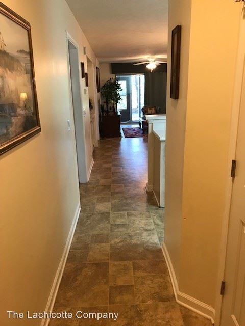 Foto del edificio - 342 Pinehurst Ln