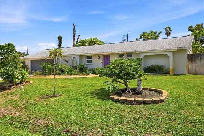 Building Photo - 5847 Regent Rd