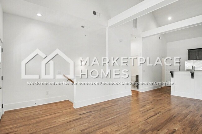 Building Photo - 211 Briar Rd