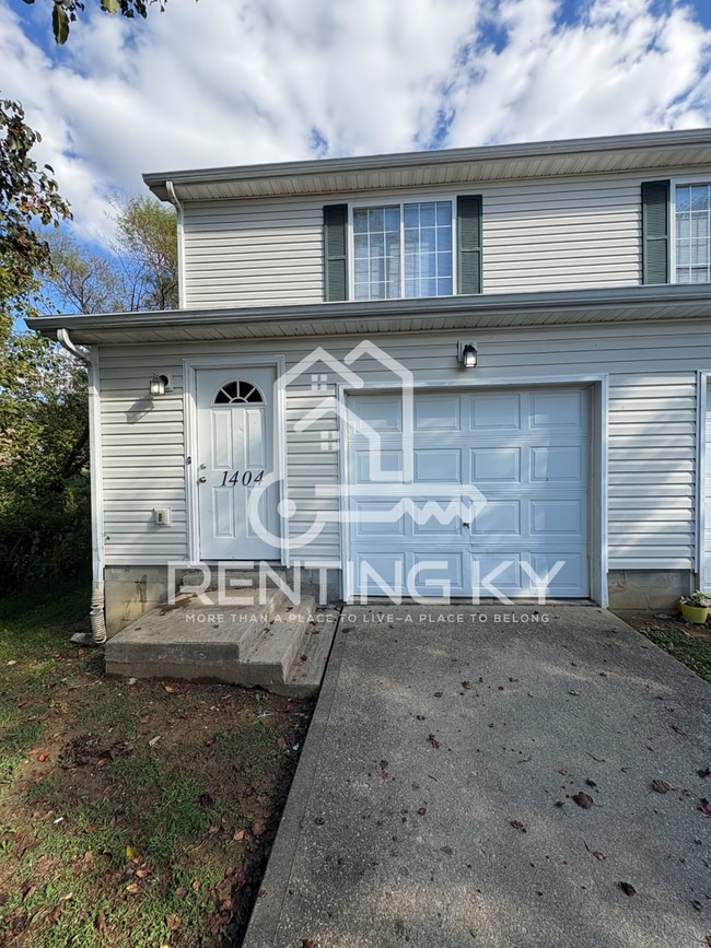 Building Photo - 1404 Westwood Dr