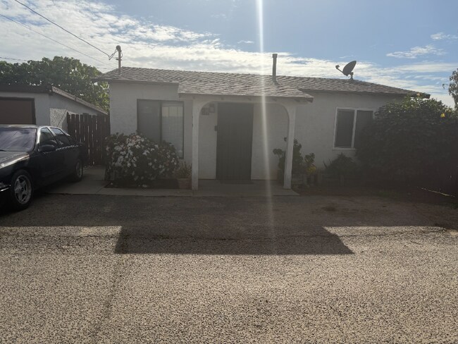 Building Photo - 129 Smilax Rd