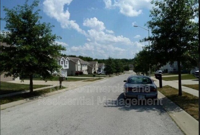 Foto del edificio - 11514 N Windsor Ave