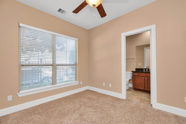 Foto del edificio - 2918 Leeland St