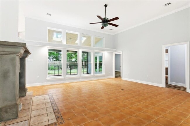 Building Photo - 1306 Woodmere Dr