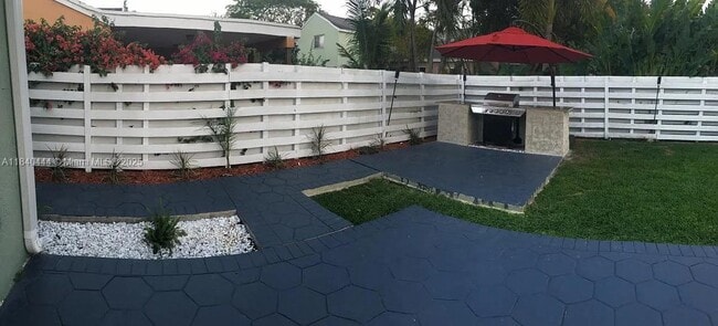 Foto del edificio - 14504 SW 144th Ter