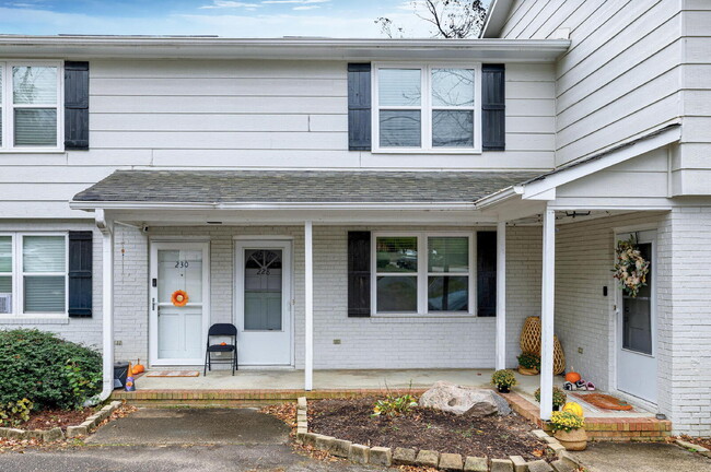 Photo - 228 Waldo St Apartment