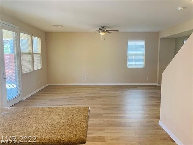 Foto del edificio - 5506 Spiceberry Dr