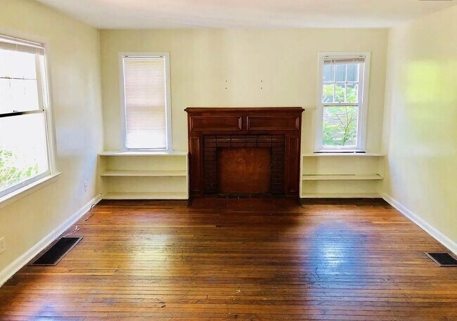 Foto del edificio - 719 N Washington St