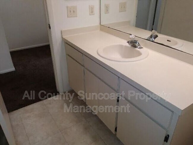 Foto del edificio - 12191 117th St N