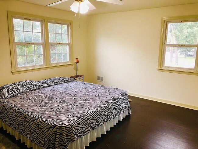 DORMITORIO 1 - 201 Deptford Rd