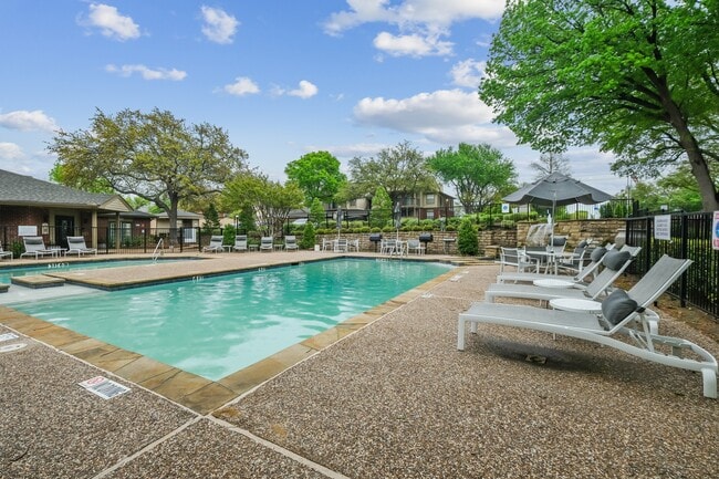 Building Photo - The Gables of McKinney