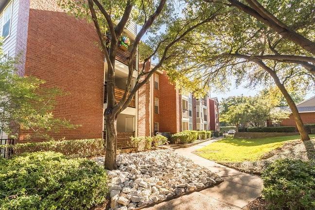 Foto del edificio - 7825 McCallum Blvd