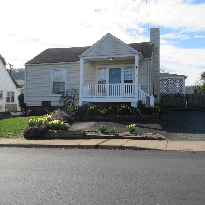 1032 Linden Ave. - 1032 Linden Ave