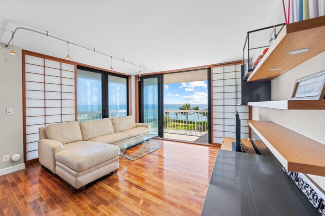 Building Photo - 3250 S Ocean Blvd