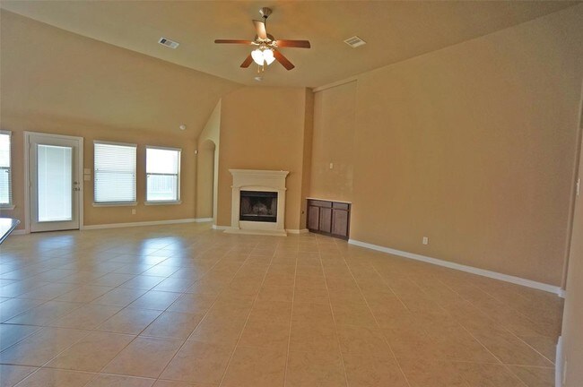Foto del edificio - 2331 Blue Jay Ln