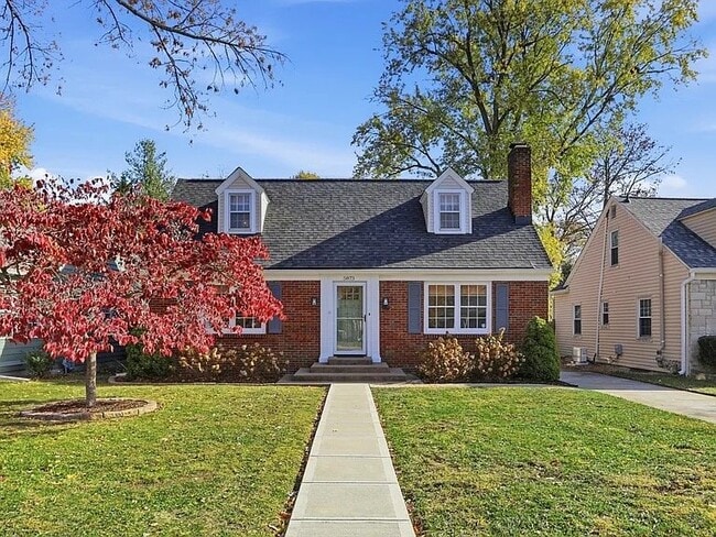 Building Photo - 5873 Kingsley Dr